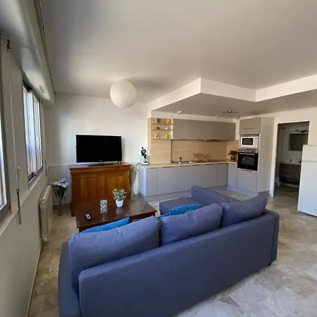 Appartement 2 Etoiles Proche *